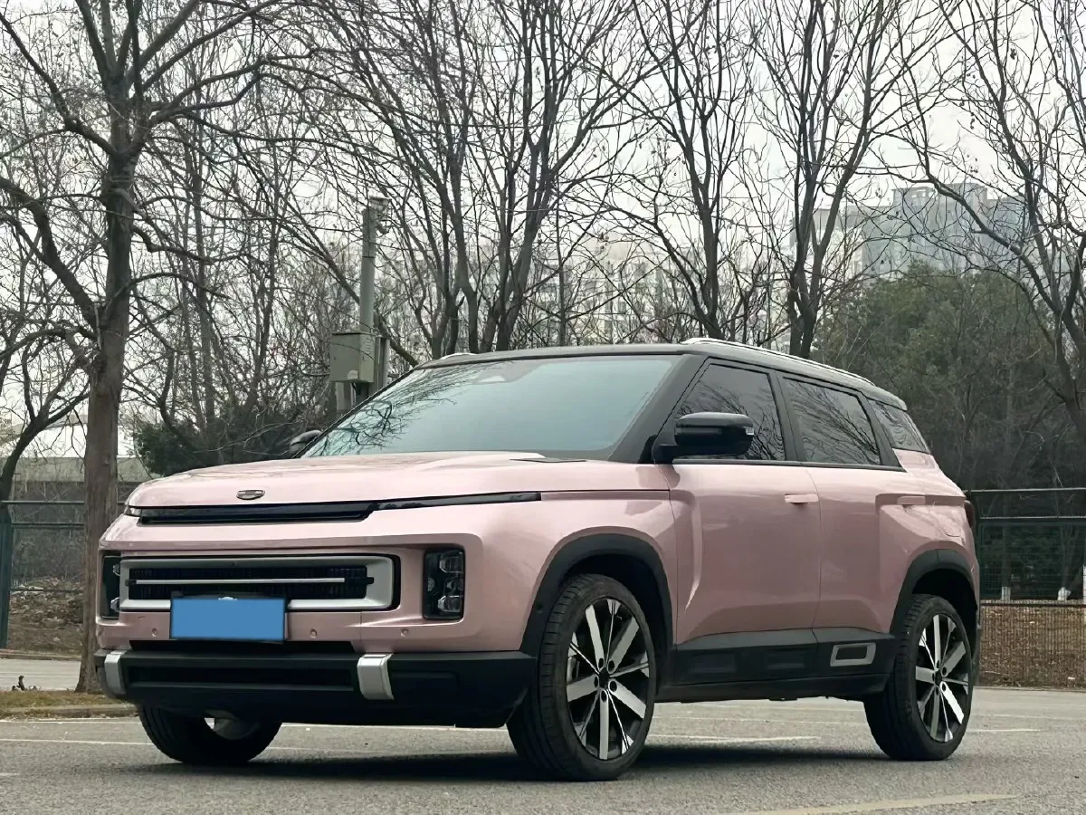 2023 Geely ICON 1.5T 181HP L4 7DCT,autocango,china used car exporter,china ev exporter,chinese used car exporter,chinese used ev exporter