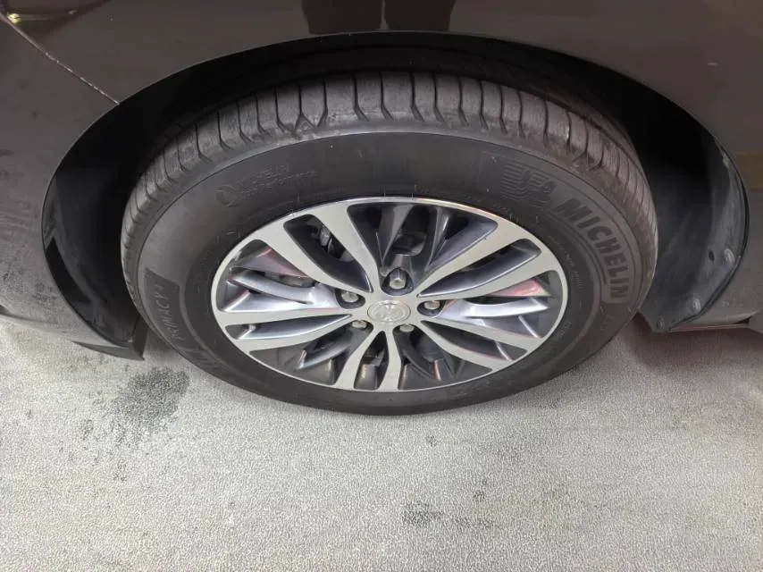 2021 Buick GL8 2.0T 237HP L4 9AT,autocango,china used car exporter,china ev exporter,chinese used car exporter,chinese used ev exporter