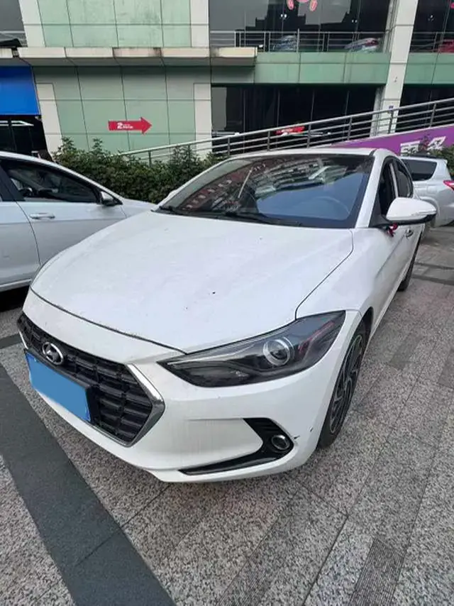 2019 Hyundai Elantra 1.4T 130HP L4 7DCT