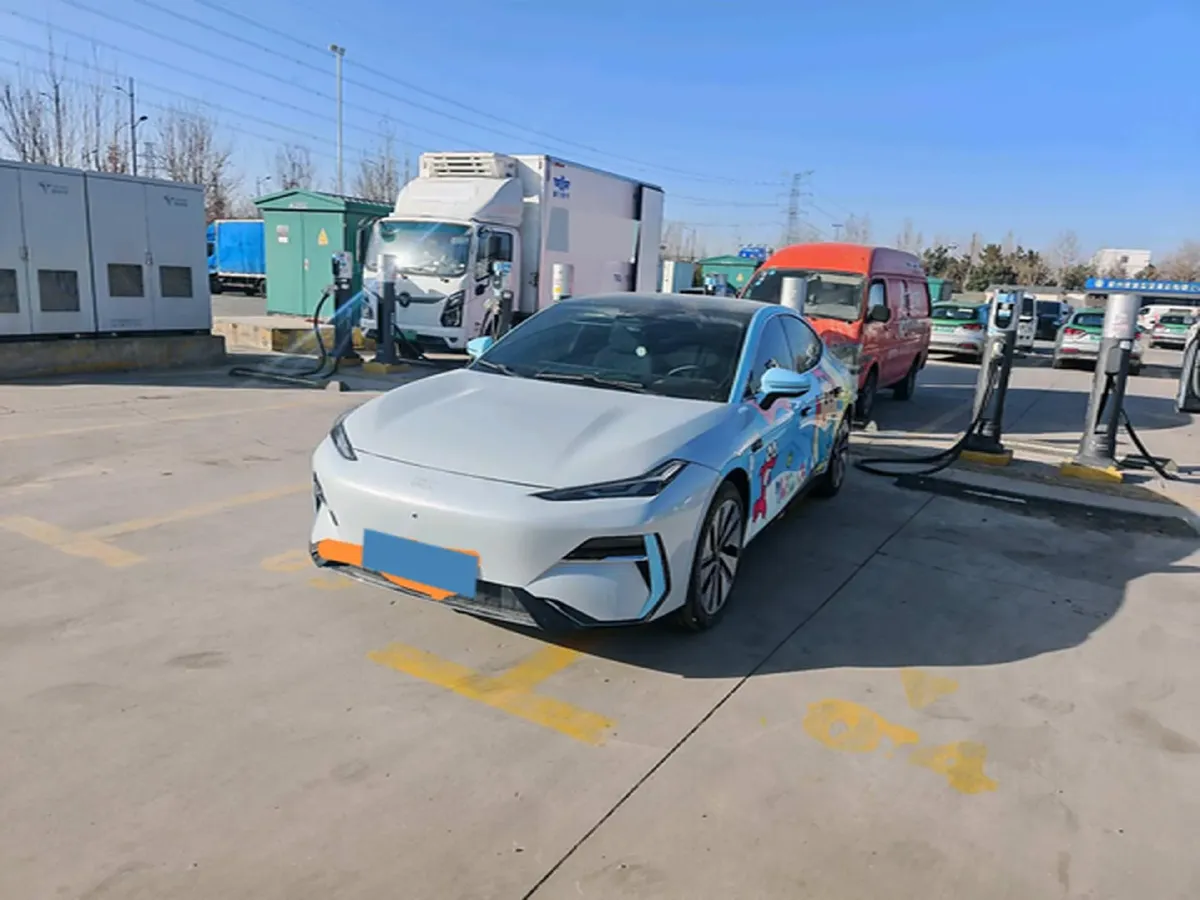 2024 Geely Galaxy E8 BEV 62KWH,autocango,china used car exporter,china ev exporter,chinese used car exporter,chinese used ev exporter