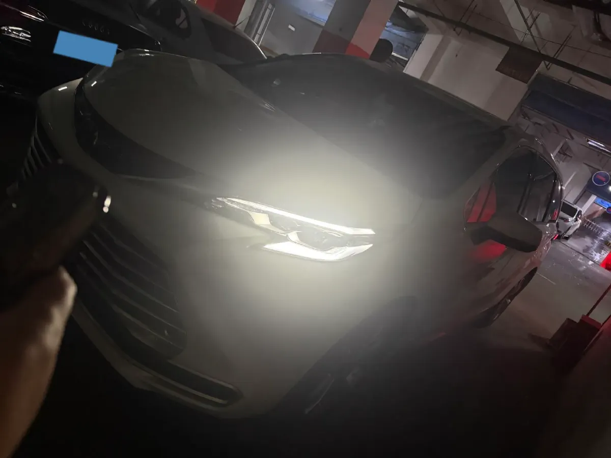 2023 Toyota Sienna 2.5L 189HP L4 E-CVT Hybrid,autocango,china used car exporter,china ev exporter,chinese used car exporter,chinese used ev exporter