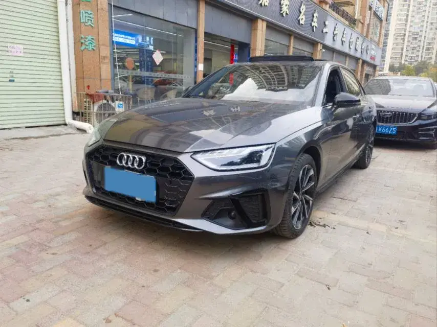2023 Audi A4L 2.0T 190HP L4 7DCT