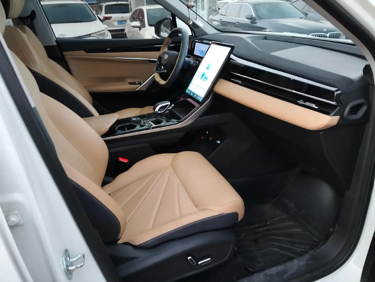 2023 Geely StarRay 1.5T 181HP L4 7DCT,autocango,china used car exporter,china ev exporter,chinese used car exporter,chinese used ev exporter