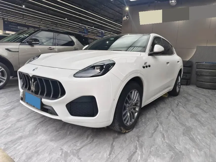 2023 Maserati Grecale 2.0T 300HP L4 8AT,autocango,china used car exporter,china ev exporter,chinese used car exporter,chinese used ev exporter
