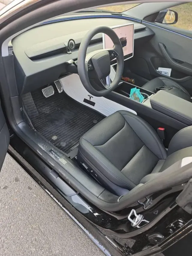 2025 Tesla Model 3 BEV 62.5KWH,autocango,china used car exporter,china ev exporter,chinese used car exporter,chinese used ev exporter