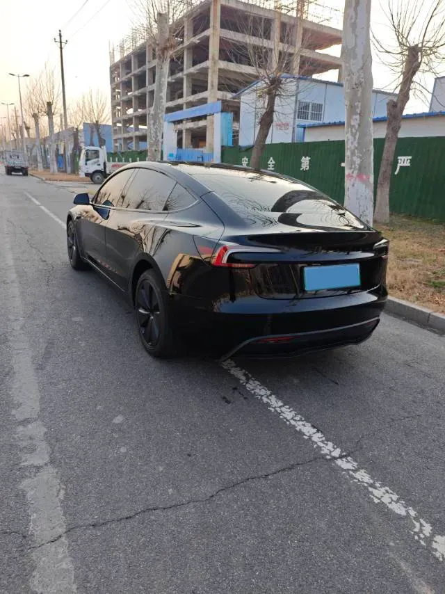 2025 Tesla Model 3 BEV 62.5KWH,autocango,china used car exporter,china ev exporter,chinese used car exporter,chinese used ev exporter