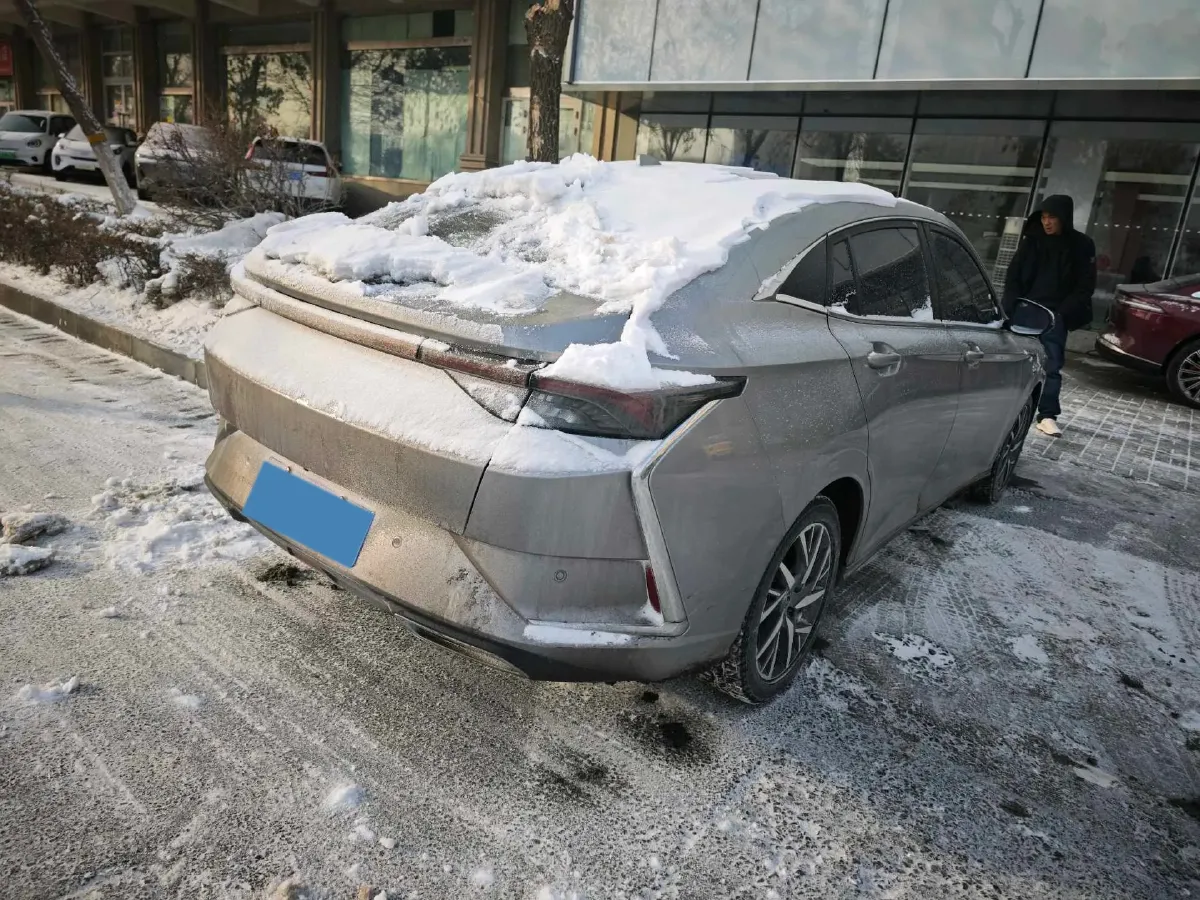 2020 DongFeng Aeolus YiXuan 1.5T 150HP L4 6DCT,autocango,china used car exporter,china ev exporter,chinese used car exporter,chinese used ev exporter