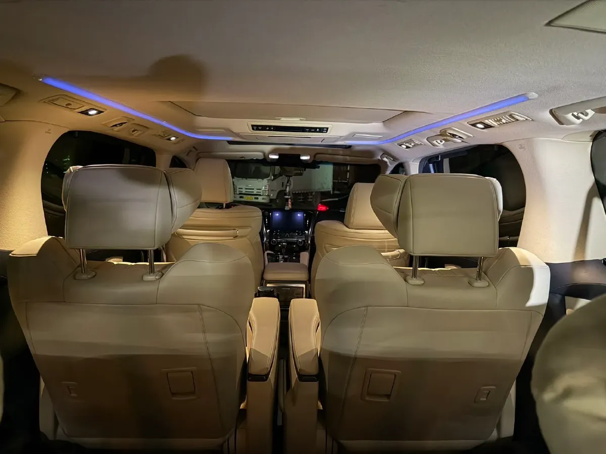 2023 Toyota Alphard 2.5L 117HP L4 E-CVT Hybrid,autocango,china used car exporter,china ev exporter,chinese used car exporter,chinese used ev exporter