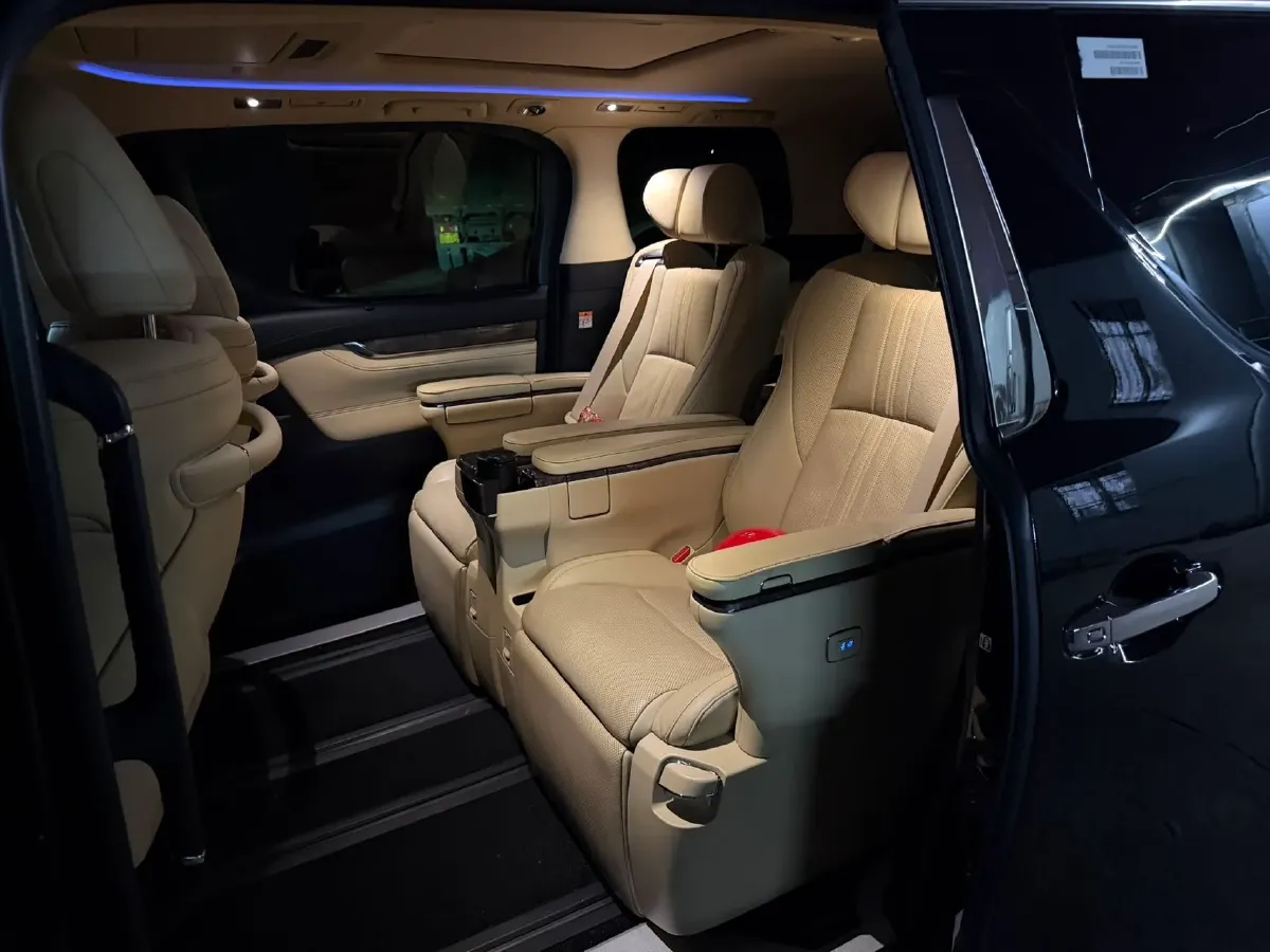 2023 Toyota Alphard 2.5L 117HP L4 E-CVT Hybrid,autocango,china used car exporter,china ev exporter,chinese used car exporter,chinese used ev exporter