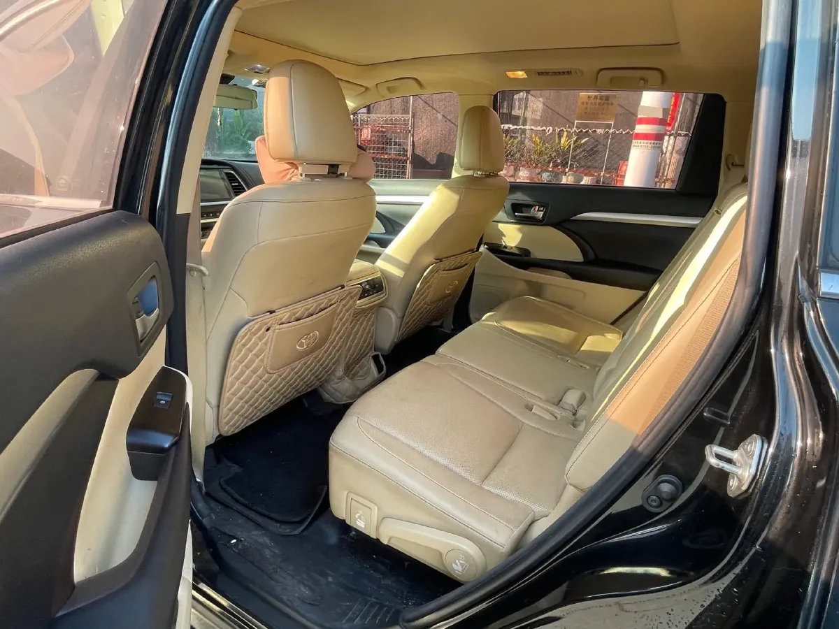 2018 Toyota Highlander 2.0T 220HP L4 6AT,autocango,china used car exporter,china ev exporter,chinese used car exporter,chinese used ev exporter