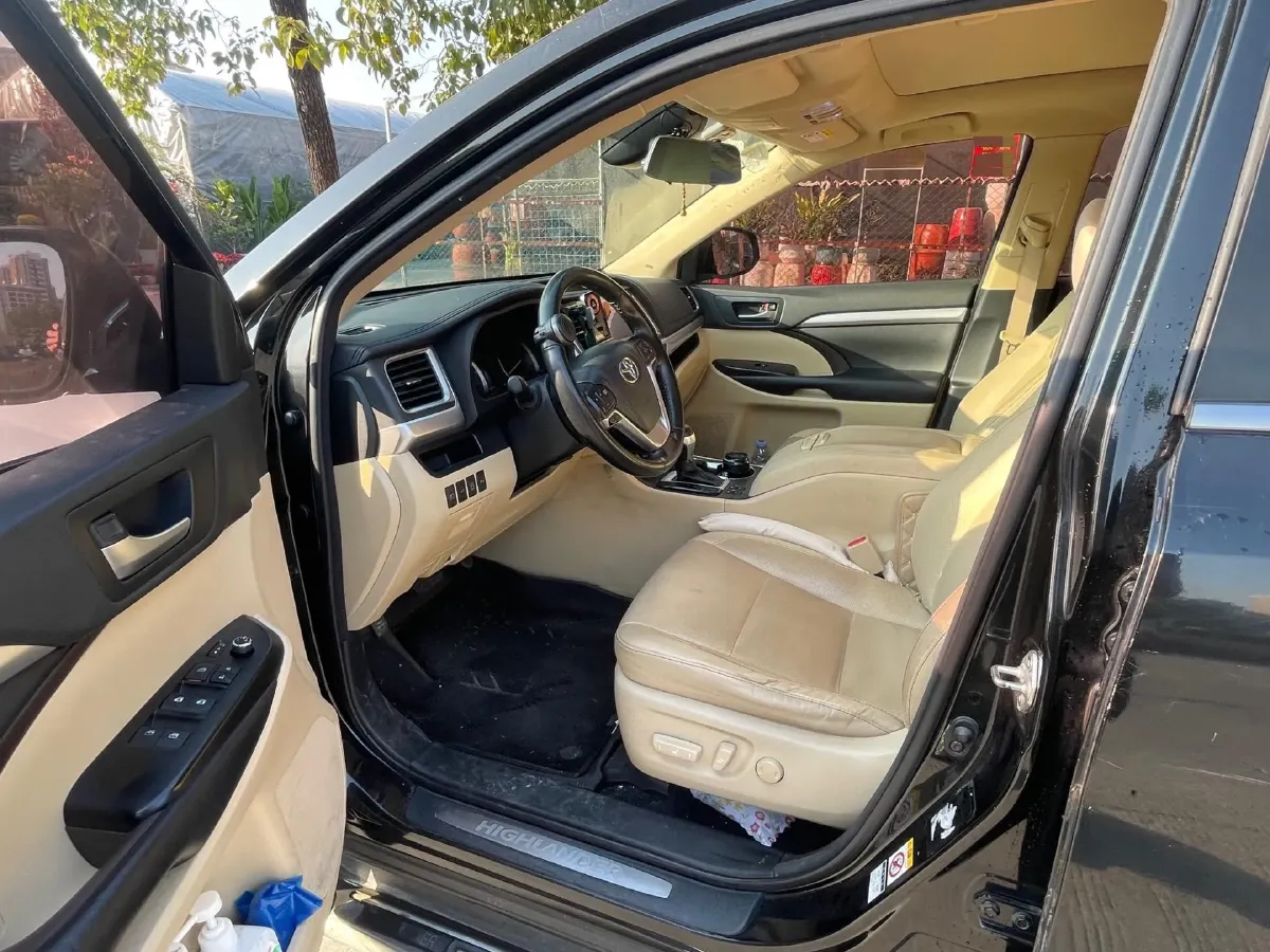 2018 Toyota Highlander 2.0T 220HP L4 6AT,autocango,china used car exporter,china ev exporter,chinese used car exporter,chinese used ev exporter