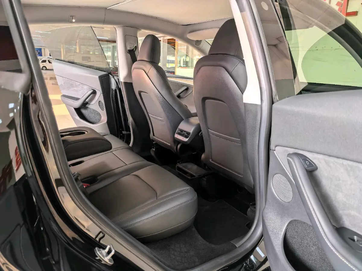 2022 Tesla Model Y BEV 60KWH,autocango,china used car exporter,china ev exporter,chinese used car exporter,chinese used ev exporter