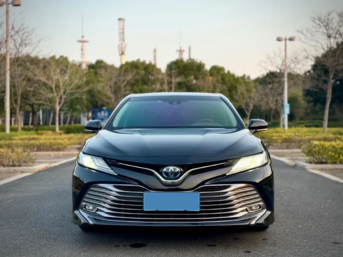 2019 Toyota Camry 2.5L 178HP L4 E-CVT Hybrid,autocango,china used car exporter,china ev exporter,chinese used car exporter,chinese used ev exporter