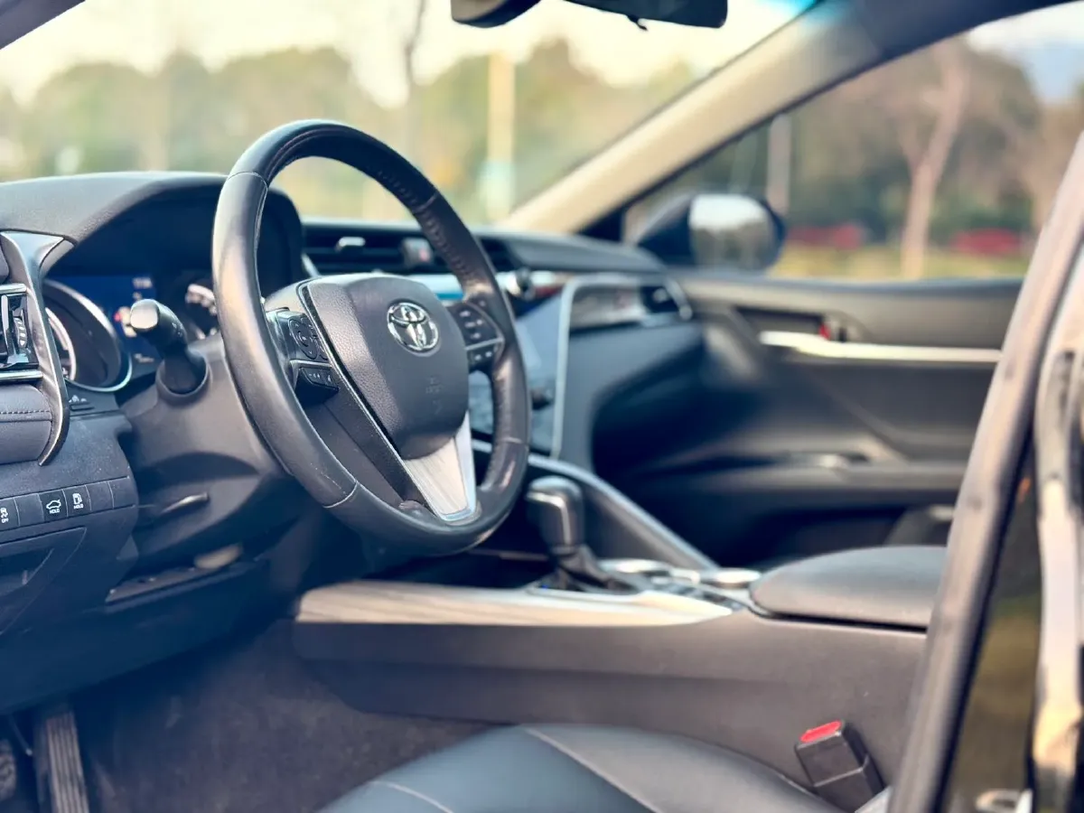 2019 Toyota Camry 2.5L 178HP L4 E-CVT Hybrid,autocango,china used car exporter,china ev exporter,chinese used car exporter,chinese used ev exporter