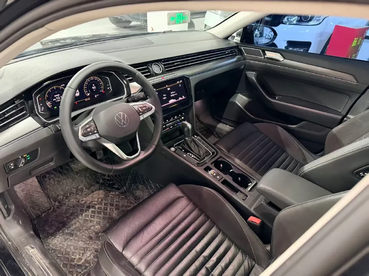 2020 Volkswagen Magotan 2.0T 186HP L4 7DCT,autocango,china used car exporter,china ev exporter,chinese used car exporter,chinese used ev exporter