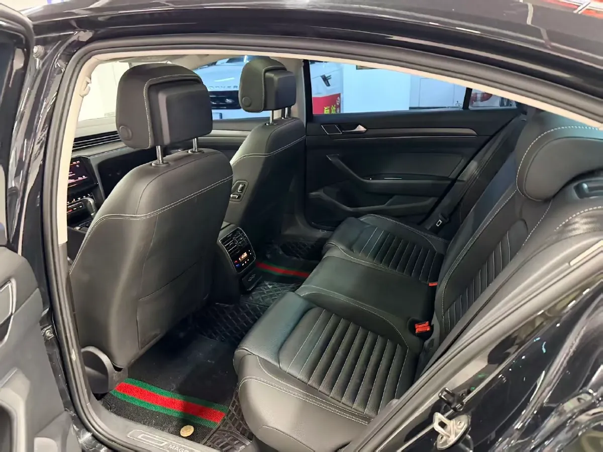 2020 Volkswagen Magotan 2.0T 186HP L4 7DCT,autocango,china used car exporter,china ev exporter,chinese used car exporter,chinese used ev exporter