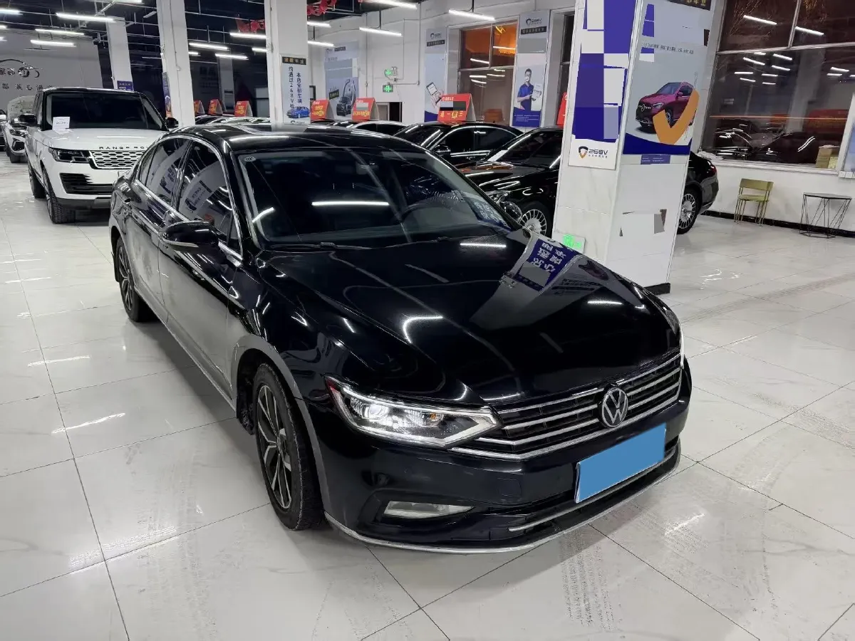 2020 Volkswagen Magotan 2.0T 186HP L4 7DCT,autocango,china used car exporter,china ev exporter,chinese used car exporter,chinese used ev exporter