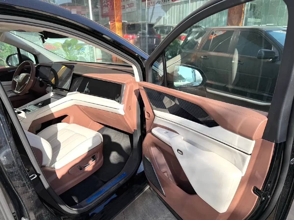 2025 BYD Xia 1.5T 156HP L4 E-CVT PHEV 20.39KWH,autocango,china used car exporter,china ev exporter,chinese used car exporter,chinese used ev exporter