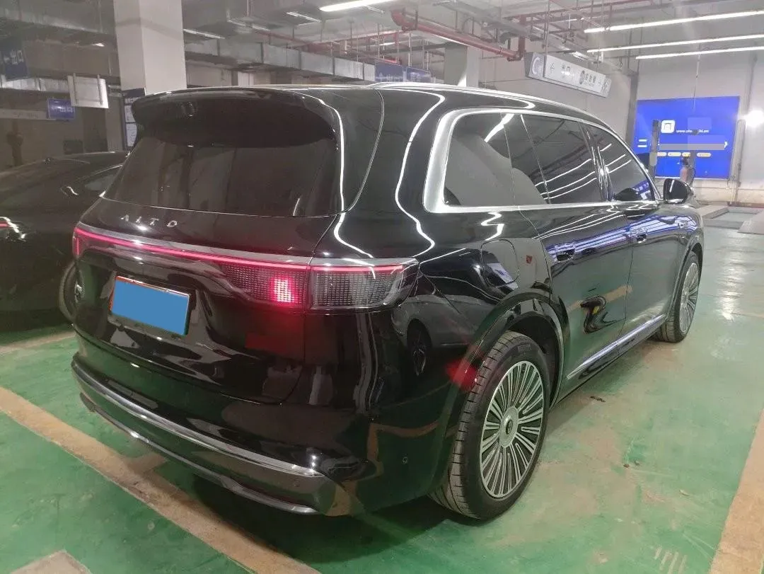 2025 AITO AITO M8 REEV 160HP REEV 53.4KWH,autocango,china used car exporter,china ev exporter,chinese used car exporter,chinese used ev exporter