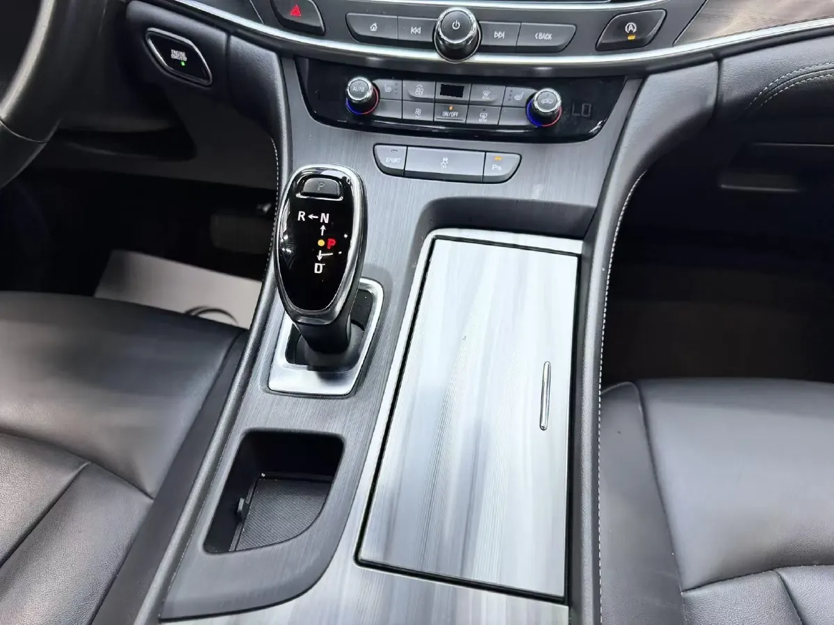 2022 Buick Larcosse 2.0T 237HP L4 9AT,autocango,china used car exporter,china ev exporter,chinese used car exporter,chinese used ev exporter