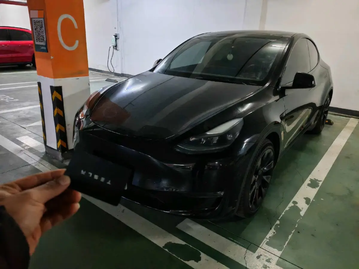 2021 Tesla Model Y BEV 60KWH