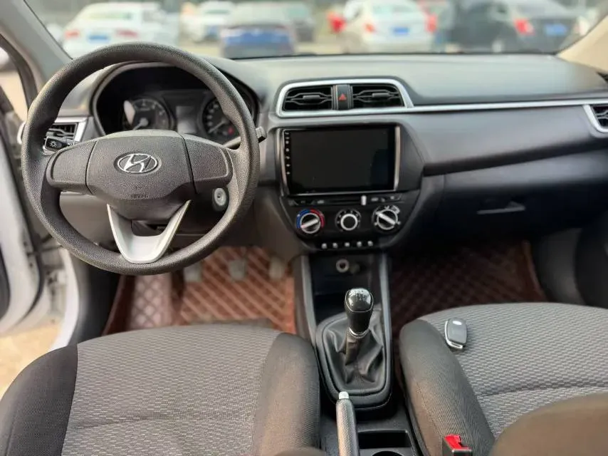 2017 Hyundai Reina 1.4L 95HP L4 5MT,autocango,china used car exporter,china ev exporter,chinese used car exporter,chinese used ev exporter