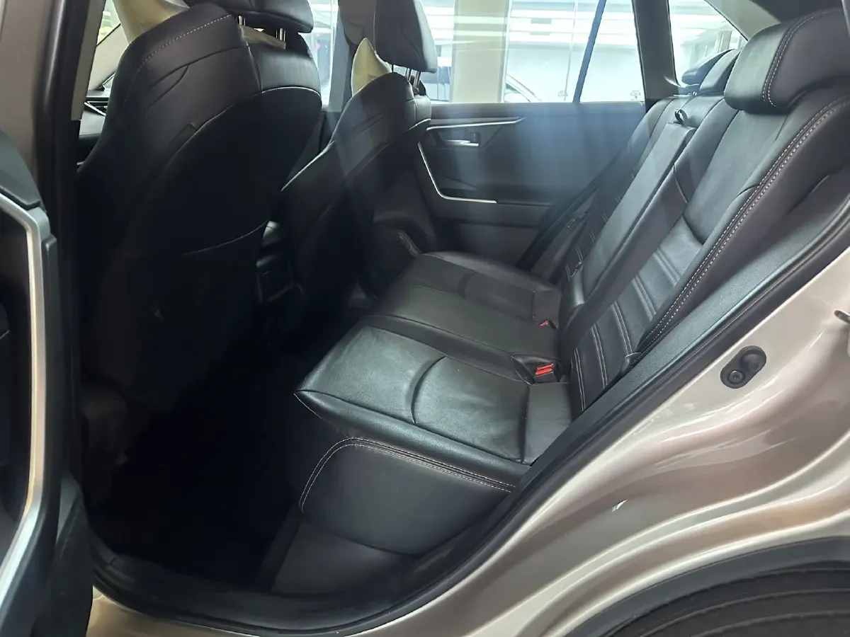 2021 Toyota Wildlander 2.0L 171HP L4 CVT,autocango,china used car exporter,china ev exporter,chinese used car exporter,chinese used ev exporter