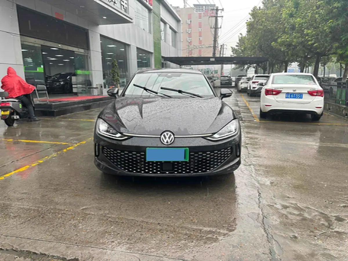 2023 Volkswagen Lamando 1.4T 150HP L4 7DCT,autocango,china used car exporter,china ev exporter,chinese used car exporter,chinese used ev exporter