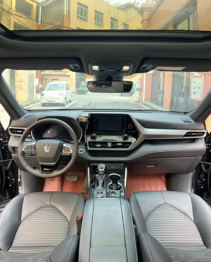 2022 Toyota Crown Kluger 2.0T 248HP L4 8AT,autocango,china used car exporter,china ev exporter,chinese used car exporter,chinese used ev exporter