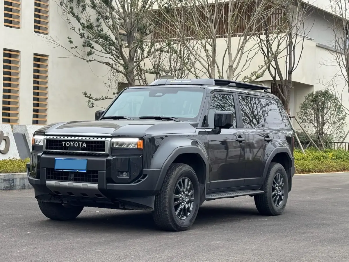 2024 Toyota Land Cruiser Prado 2.4T 282HP L4 8AT Hybrid