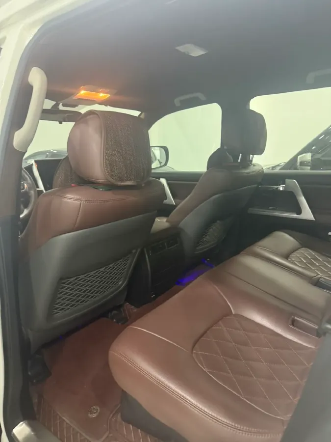 2015 Toyota Land Cruiser 4.0L 275HP V6 5AT,autocango,china used car exporter,china ev exporter,chinese used car exporter,chinese used ev exporter