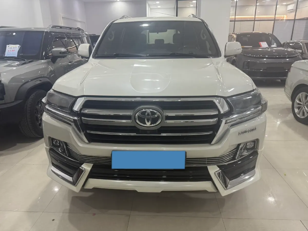2015 Toyota Land Cruiser 4.0L 275HP V6 5AT,autocango,china used car exporter,china ev exporter,chinese used car exporter,chinese used ev exporter
