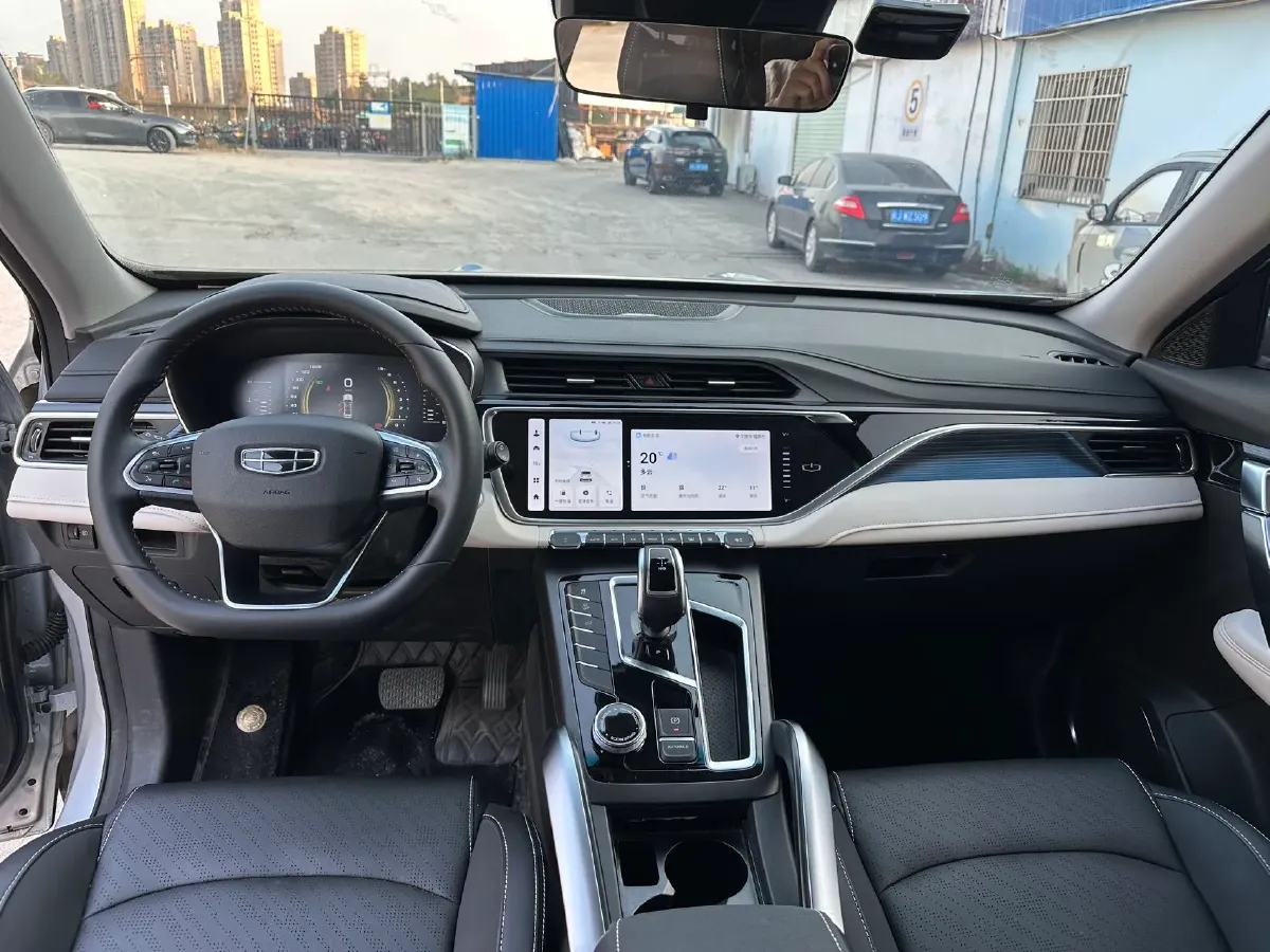 2022 Geely Azkarra 1.8T 184HP L4 7DCT,autocango,china used car exporter,china ev exporter,chinese used car exporter,chinese used ev exporter