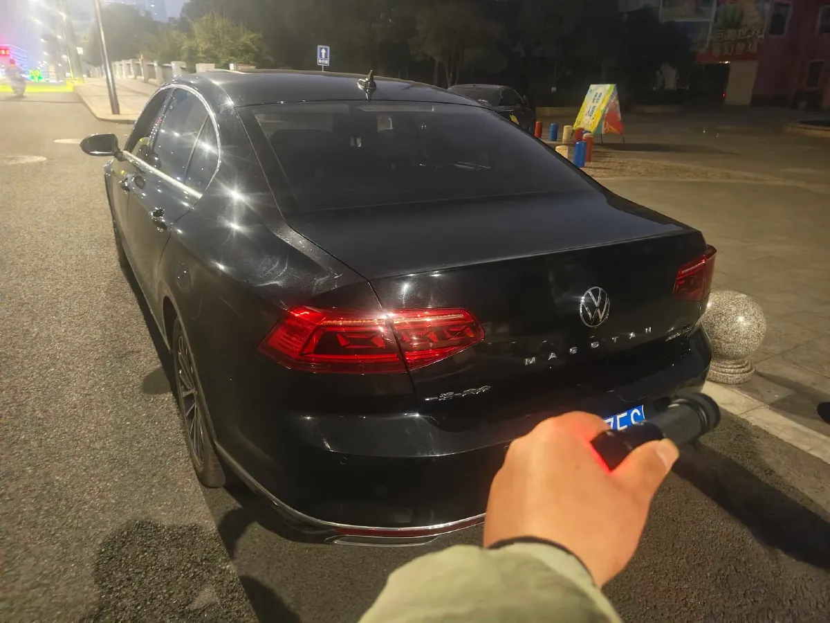 2020 Volkswagen Magotan 2.0T 186HP L4 7DCT,autocango,china used car exporter,china ev exporter,chinese used car exporter,chinese used ev exporter