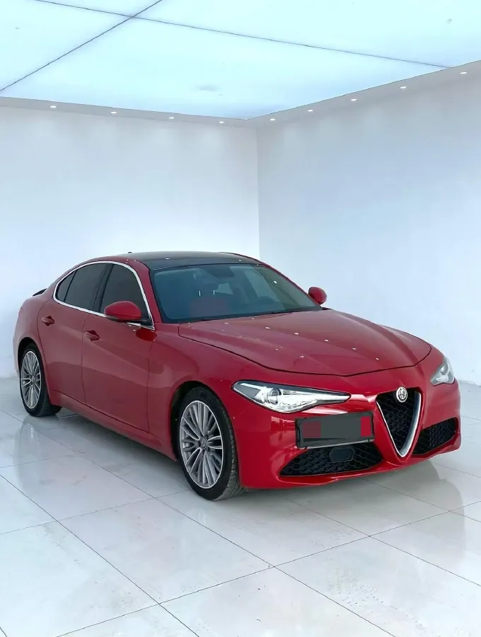 2017 Toyota Highlander 2.0T 220HP L4 6AT,autocango,china used car exporter,china ev exporter,chinese used car exporter,chinese used ev exporter