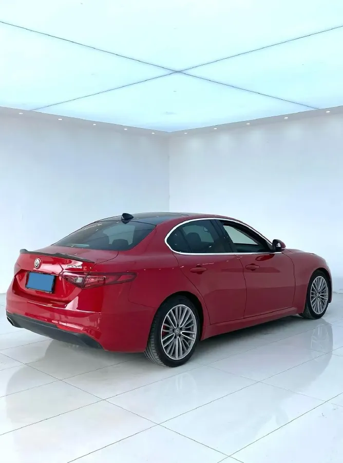 2017 Toyota Highlander 2.0T 220HP L4 6AT,autocango,china used car exporter,china ev exporter,chinese used car exporter,chinese used ev exporter