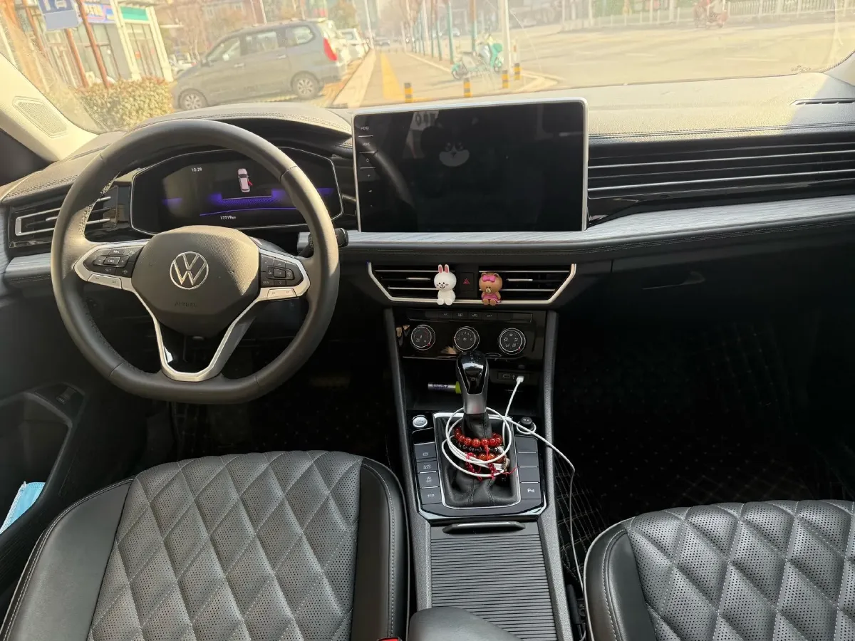 2024 Volkswagen Sagitar 1.5T 160HP L4 7DCT,autocango,china used car exporter,china ev exporter,chinese used car exporter,chinese used ev exporter