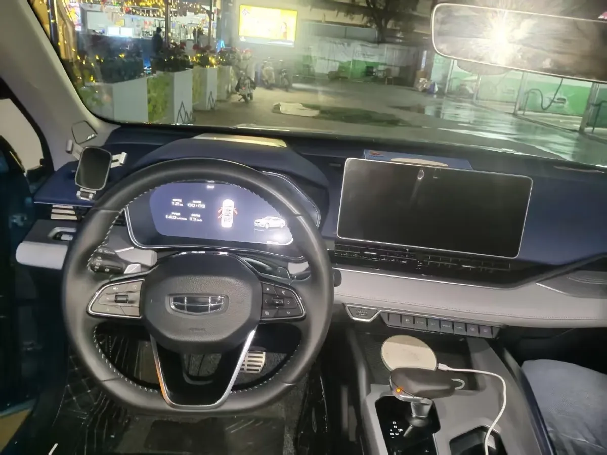 2021 Geely Preface 2.0T 190HP L4 7DCT,autocango,china used car exporter,china ev exporter,chinese used car exporter,chinese used ev exporter