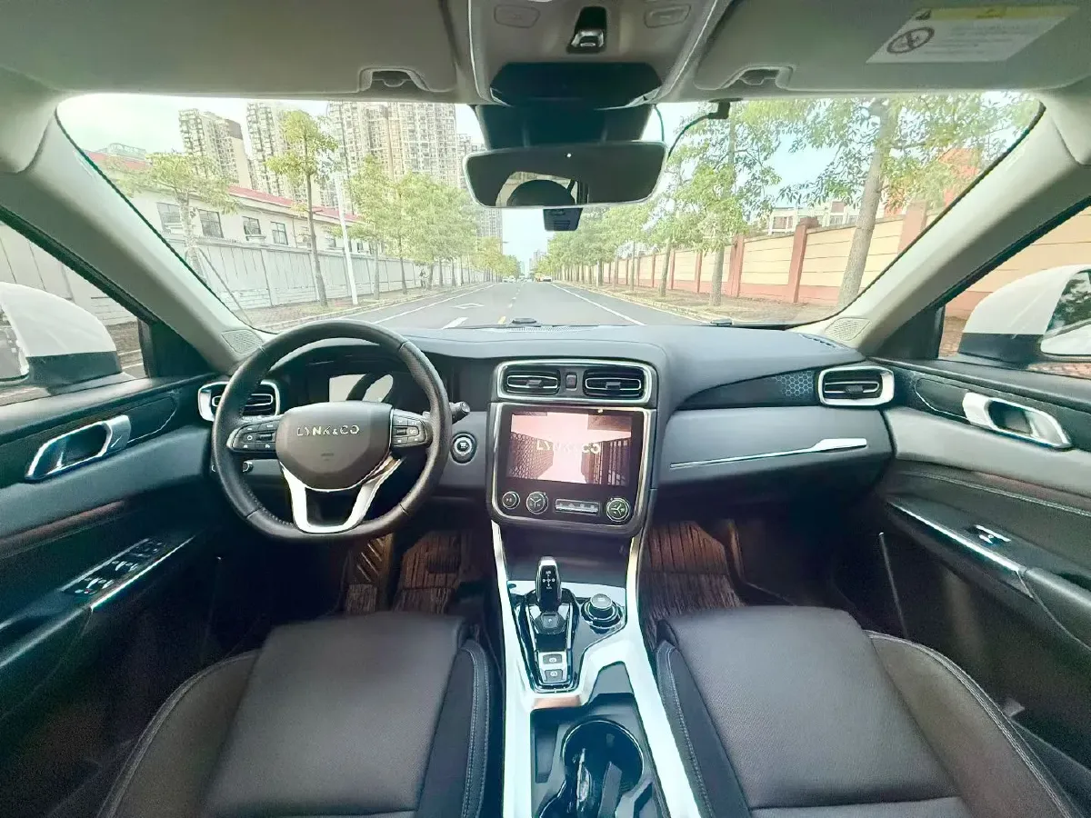 2019 LYNK&CO 01 EM-P 1.5T 180HP L3 7DCT PHEV 9.4KWH,autocango,china used car exporter,china ev exporter,chinese used car exporter,chinese used ev exporter