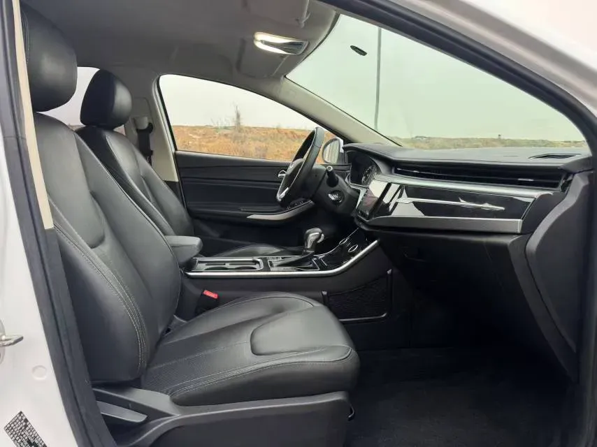 2020 Chery Arrizo 5 1.5L 116HP L4 CVT,autocango,china used car exporter,china ev exporter,chinese used car exporter,chinese used ev exporter