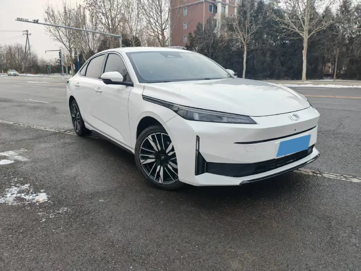 2025 ChangAn QiYuan A05 1.5L 98HP L4 E-CVT PHEV 18.4KWH,autocango,china used car exporter,china ev exporter,chinese used car exporter,chinese used ev exporter