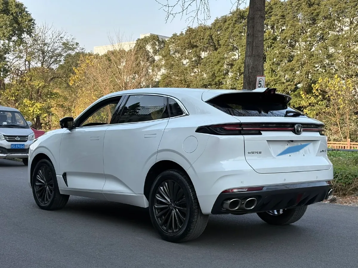 2021 ChangAn UNI-K 2.0T 233HP L4 8AT,autocango,china used car exporter,china ev exporter,chinese used car exporter,chinese used ev exporter