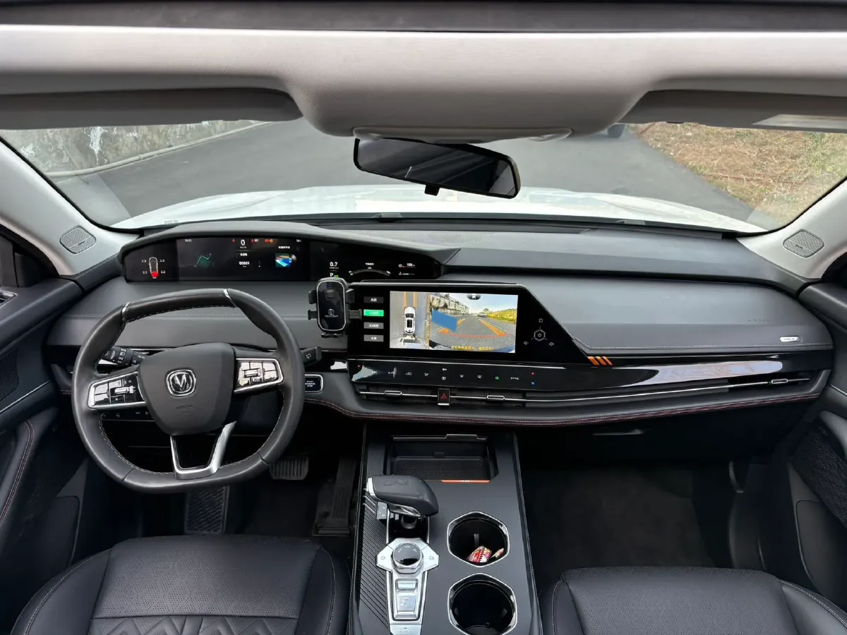 2021 ChangAn UNI-K 2.0T 233HP L4 8AT,autocango,china used car exporter,china ev exporter,chinese used car exporter,chinese used ev exporter