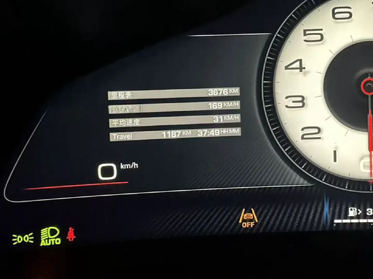 2023 Ferrari Purosangue 6.5L 725HP V12 8DCT,autocango,china used car exporter,china ev exporter,chinese used car exporter,chinese used ev exporter