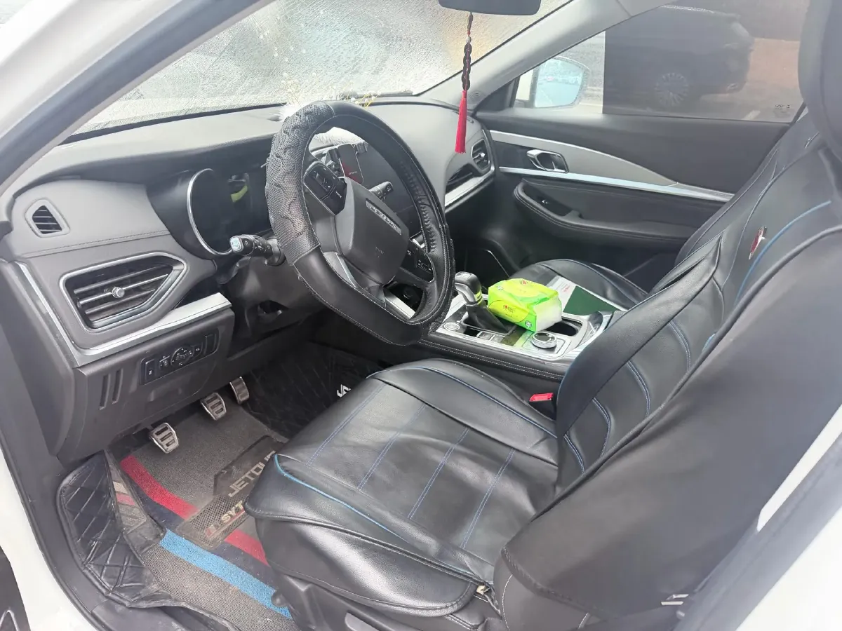 2020 Jetour X70 1.5T 156HP L4 6MT,autocango,china used car exporter,china ev exporter,chinese used car exporter,chinese used ev exporter