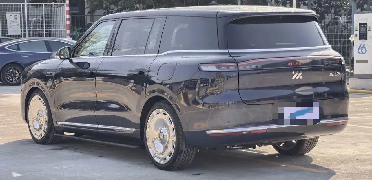 2026 IM LS9 REEV 155HP REEV,autocango,china used car exporter,china ev exporter,chinese used car exporter,chinese used ev exporter