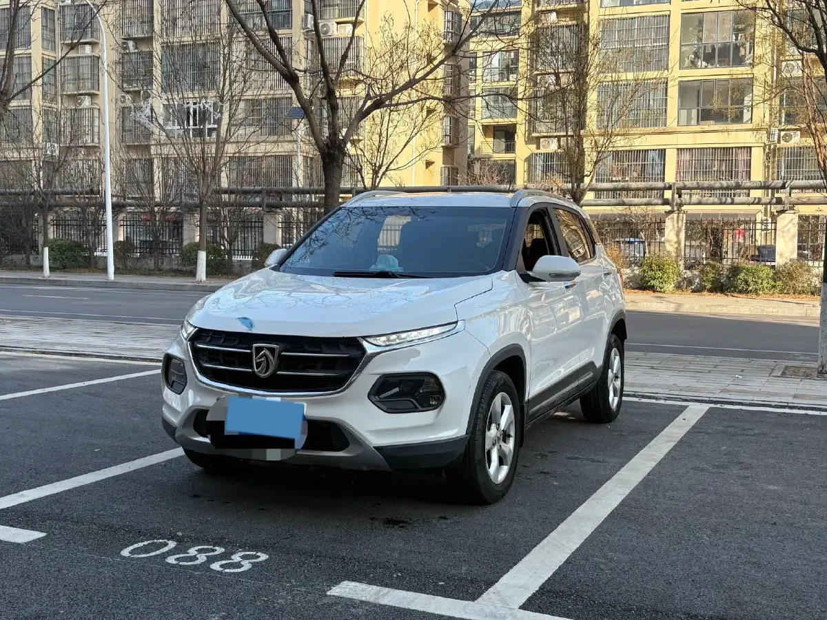 2017 BaoJun 310W 1.5L 105HP L4 6MT