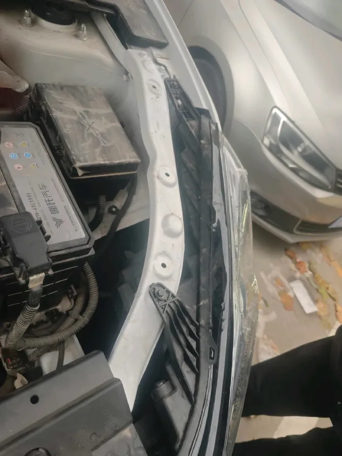 2022 Venucia Grand V 1.5T 190HP L4 7DCT,autocango,china used car exporter,china ev exporter,chinese used car exporter,chinese used ev exporter