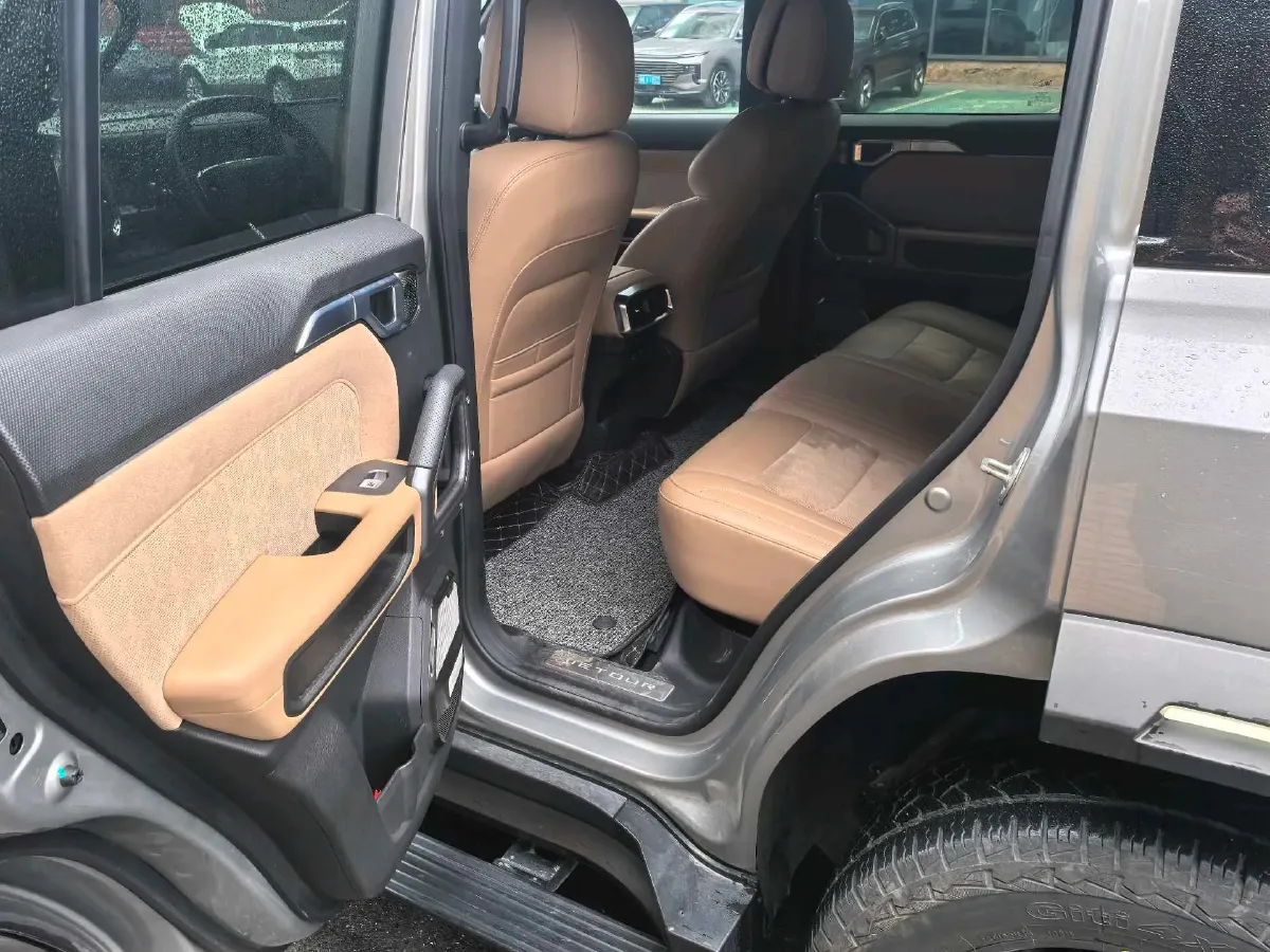 2023 Jetour Traveller 2.0T 254HP L4 8AT,autocango,china used car exporter,china ev exporter,chinese used car exporter,chinese used ev exporter