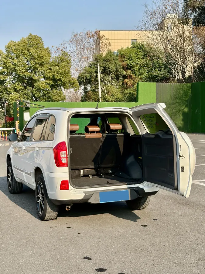 2020 Chery Tiggo 3 1.5L 116HP L4 5MT,autocango,china used car exporter,china ev exporter,chinese used car exporter,chinese used ev exporter